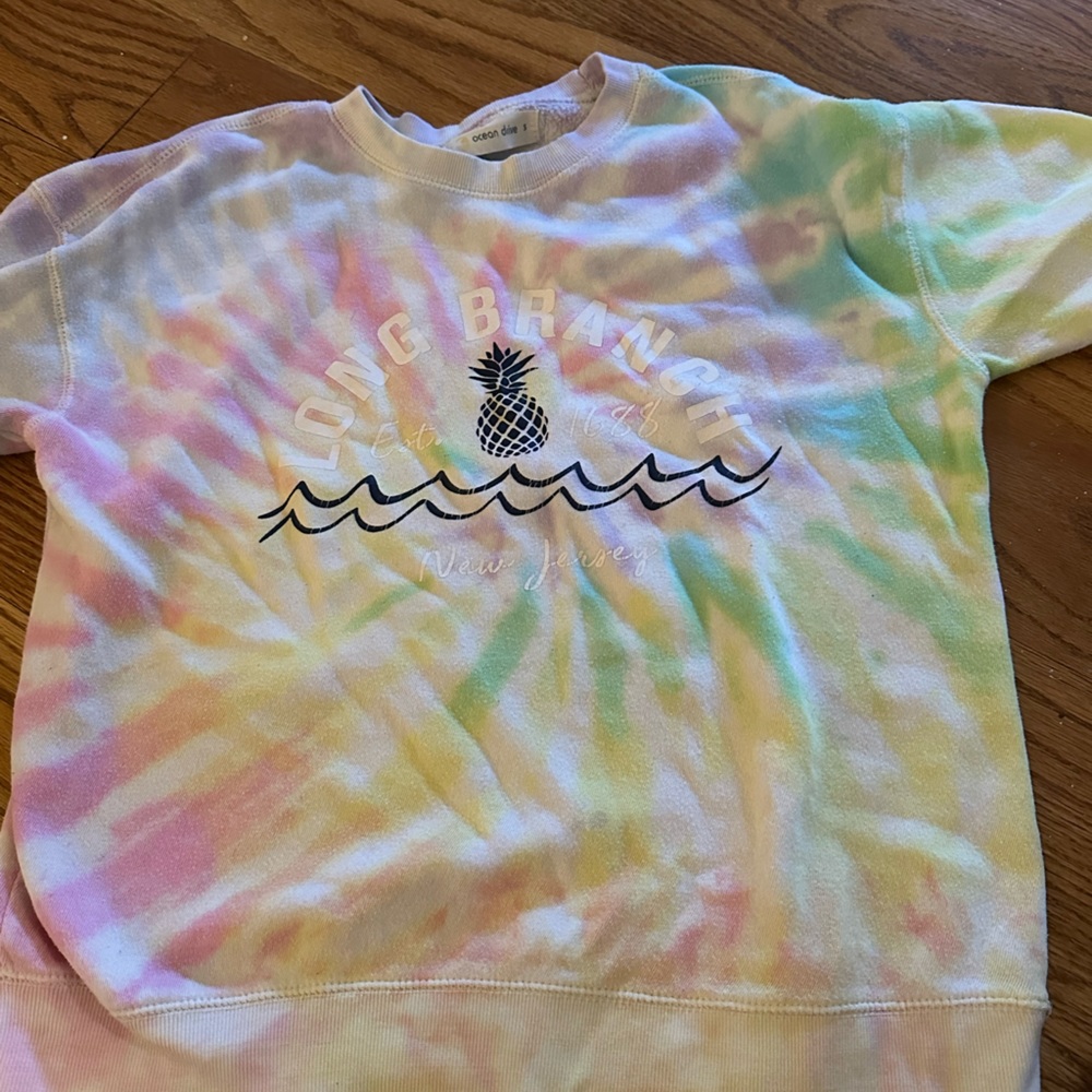 beach sweatshirt